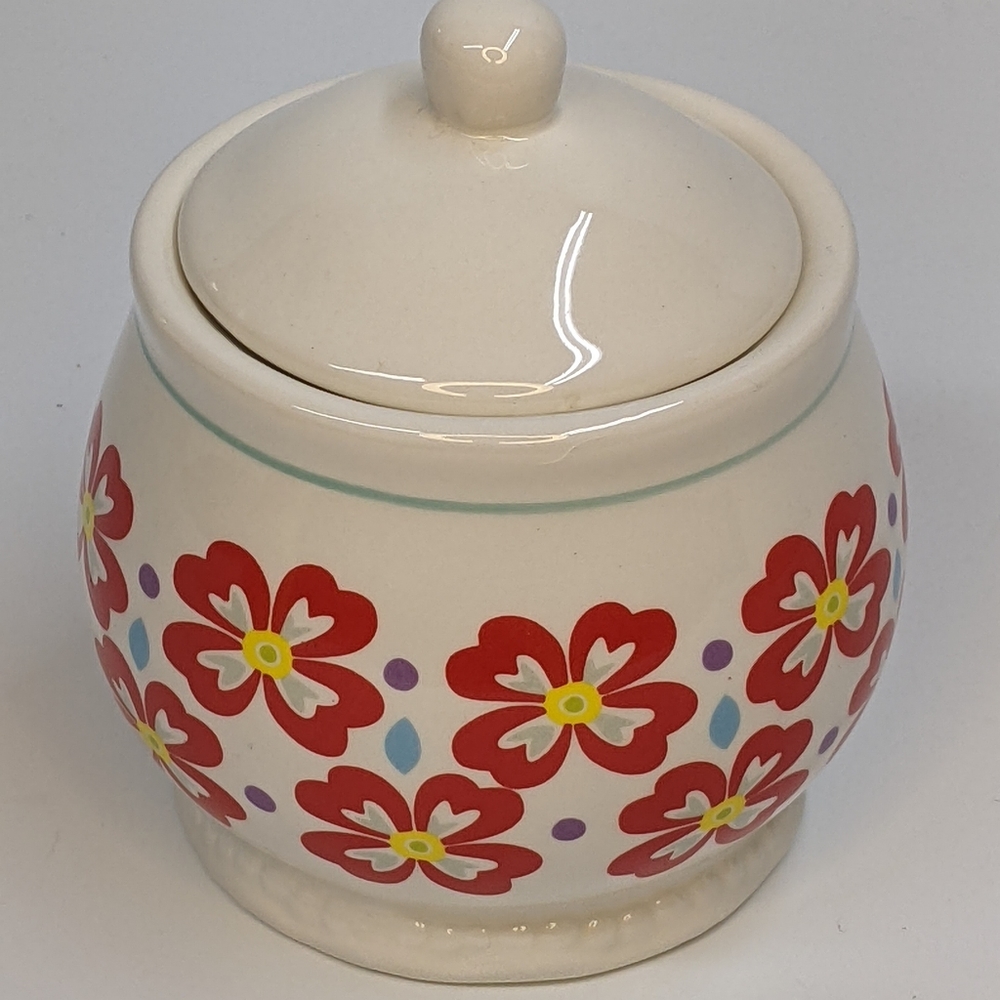 Pioneer Woman Sugar Bowl/Covered Dish cream/white with red floral Excell…